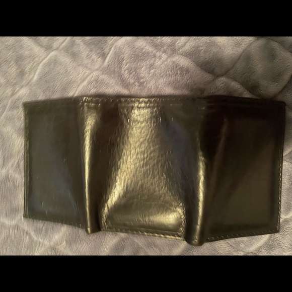 Black wallets used - Picture 2 of 9